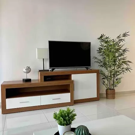 Perfect Ground Floor With Sea View